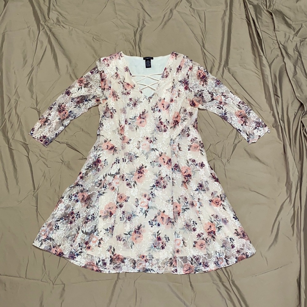 Summer mid sleeve dress
